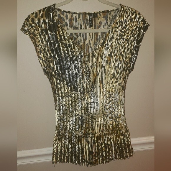 Milano Black & Gold Pleated Short Sleeveless Shirt Fabulous Print Ladies Small - Picture 1 of 3